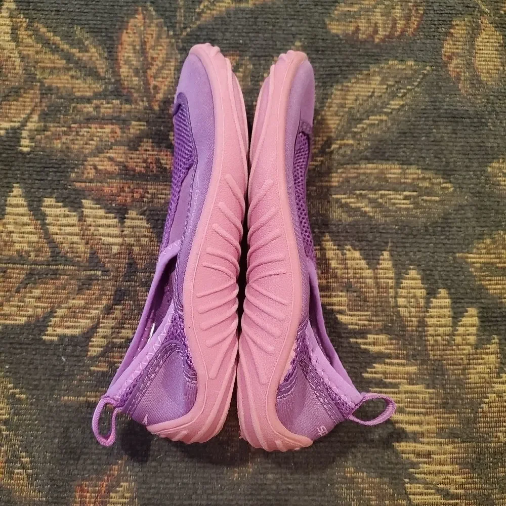 Girls Purple and Pink Water Shoes Size XL/19 cm